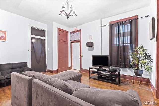 2813 Mount Pleasant Street, St Louis, MO 63111