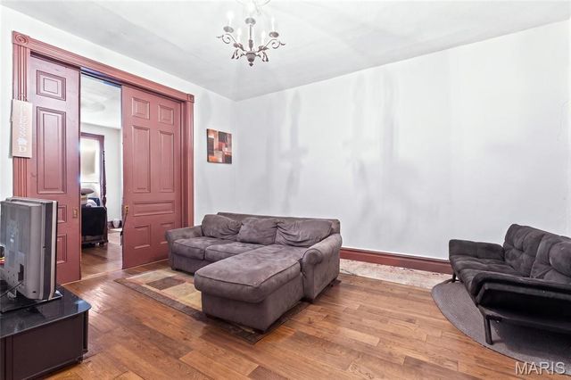 2813 Mount Pleasant Street, St Louis, MO 63111