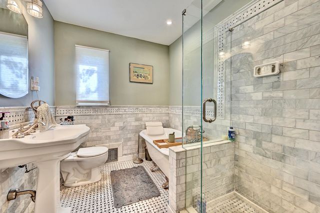 47 Pleasant Ridge Avenue, Fort Mitchell, KY 41011