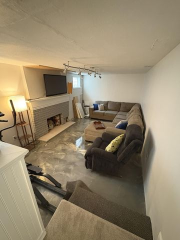 47 Pleasant Ridge Avenue, Fort Mitchell, KY 41011