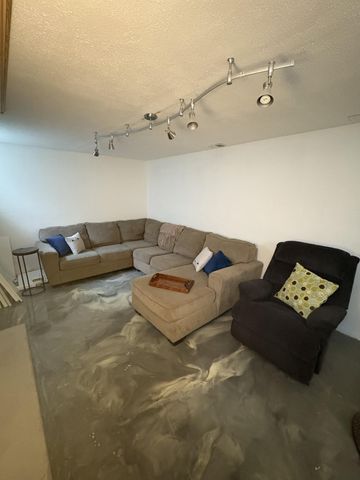 47 Pleasant Ridge Avenue, Fort Mitchell, KY 41011