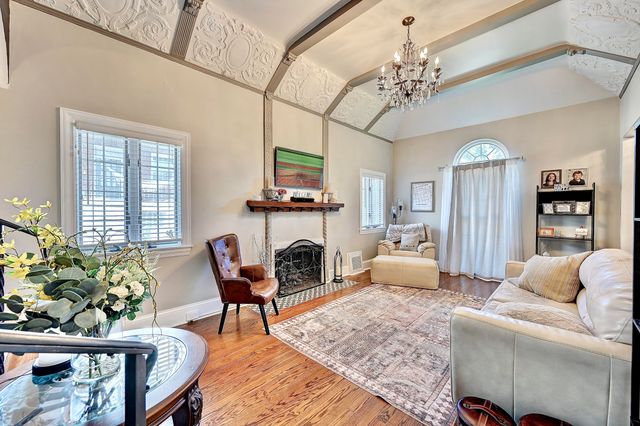 47 Pleasant Ridge Avenue, Fort Mitchell, KY 41011