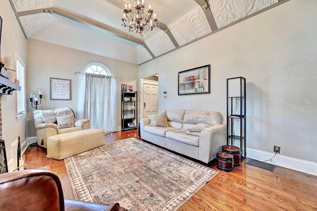 47 Pleasant Ridge Avenue, Fort Mitchell, KY 41011