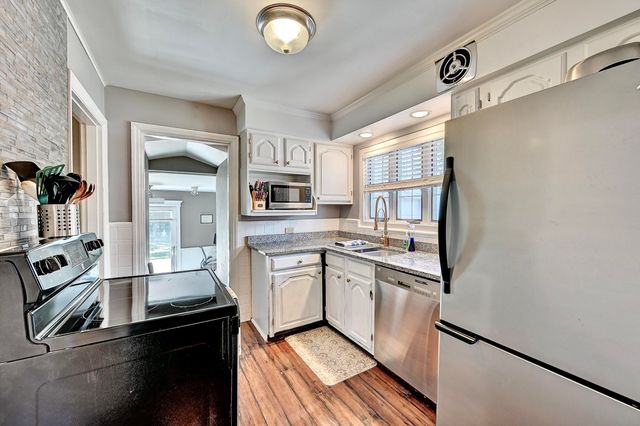 47 Pleasant Ridge Avenue, Fort Mitchell, KY 41011