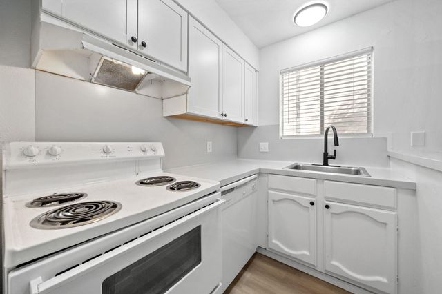 2410 Longview ST D-202, Austin, TX 78705