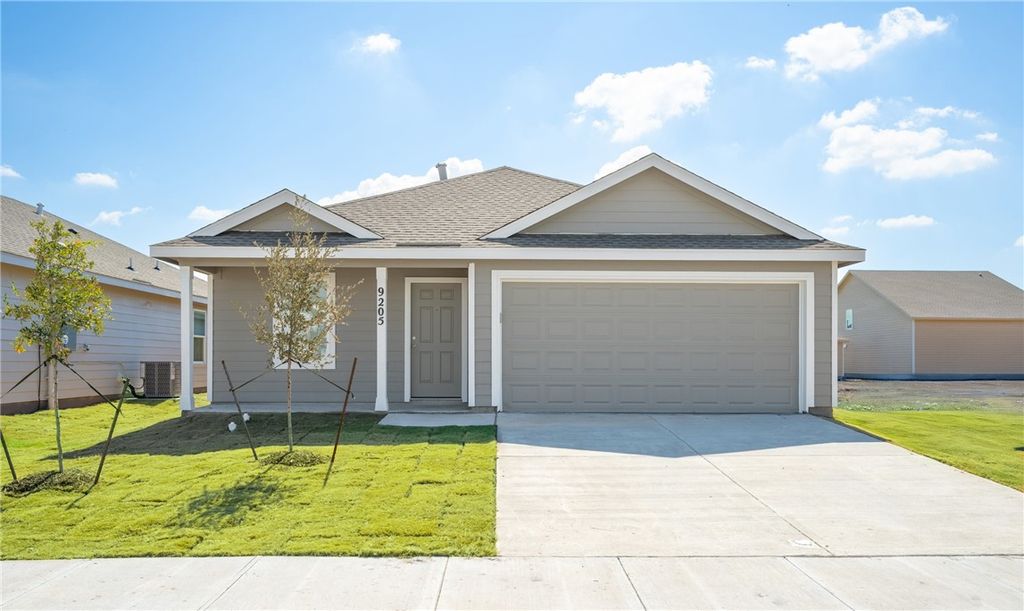 9205 Dark Oak St, Corpus Christi, TX 78409