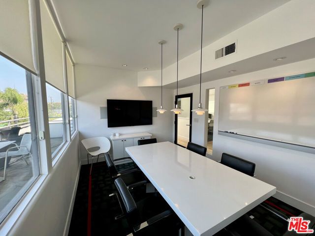 4250 Wilshire Boulevard, Los Angeles, CA 90010