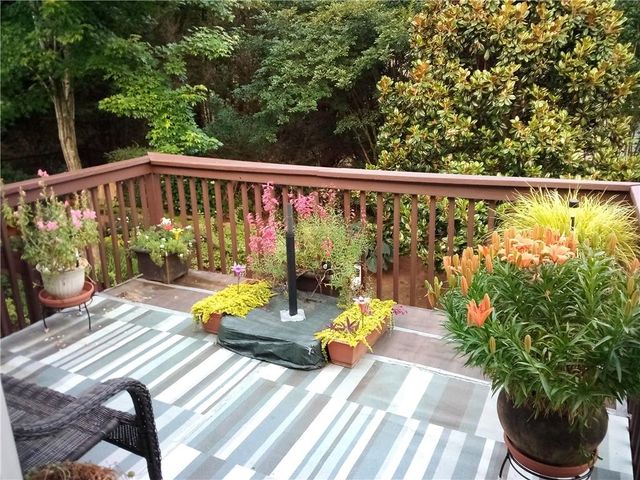 4353 Flat Stone Lane, Snellville, GA 30039