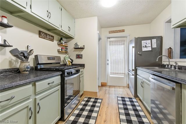 1218 24th Street NE, Canton, OH 44714