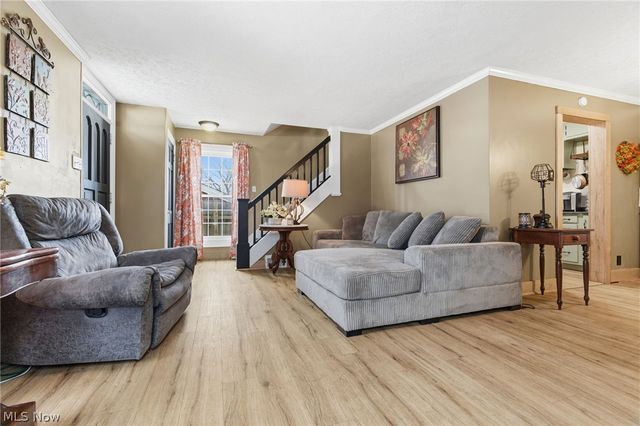 1218 24th Street NE, Canton, OH 44714