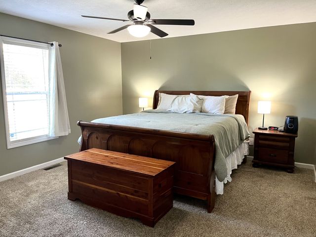 260 Miller Rd, Lafayette, TN 37083