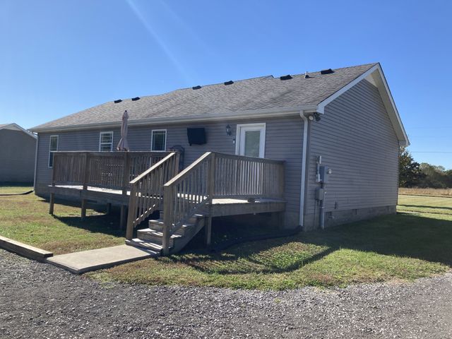 260 Miller Rd, Lafayette, TN 37083