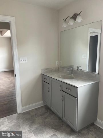 512 LEWIS ST, Downingtown, PA 19335