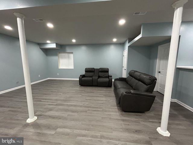 512 LEWIS ST, Downingtown, PA 19335