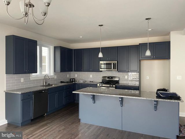 512 LEWIS ST, Downingtown, PA 19335