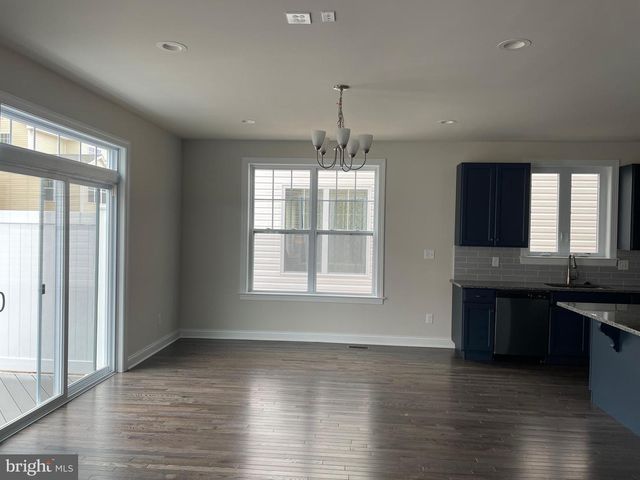 512 LEWIS ST, Downingtown, PA 19335
