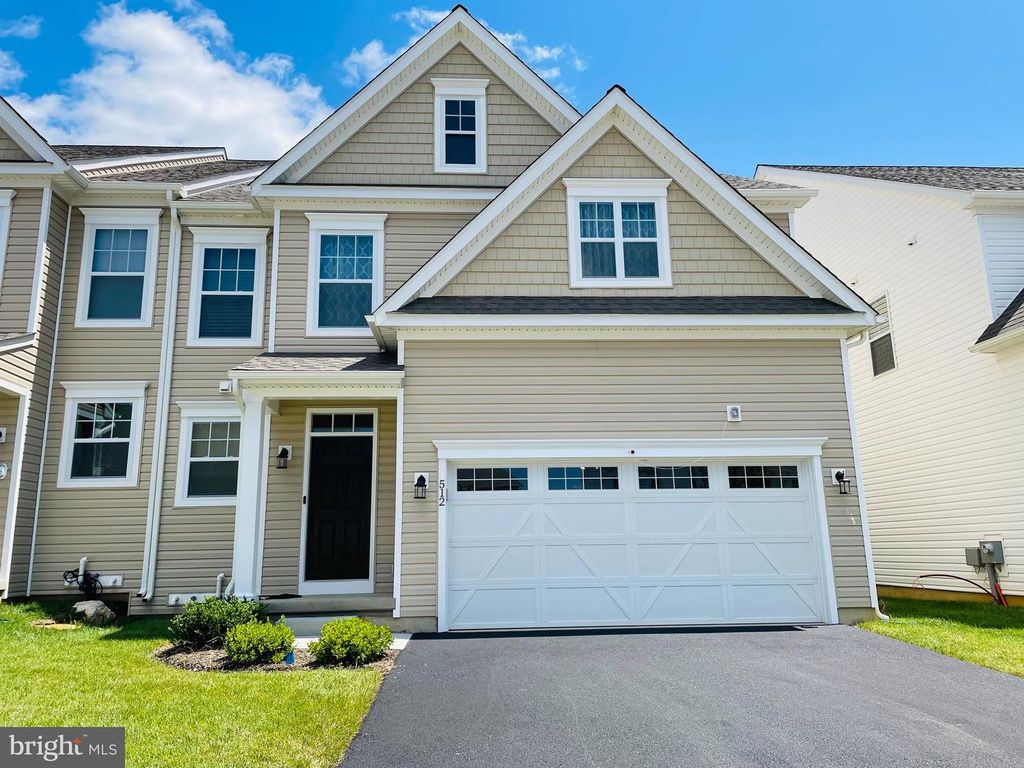512 LEWIS ST, Downingtown, PA 19335