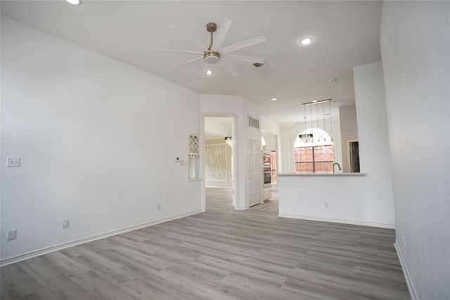 1806 Frosted Hill Drive, Carrollton, TX 75010