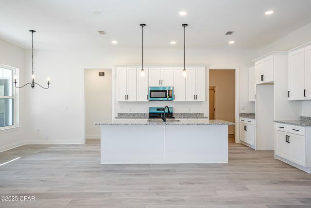 319 W 35th Court, Panama City, FL 32405