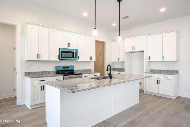 319 W 35th Court, Panama City, FL 32405