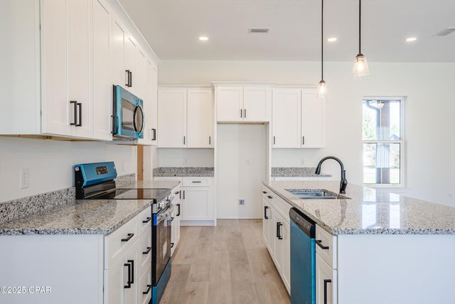 319 W 35th Court, Panama City, FL 32405