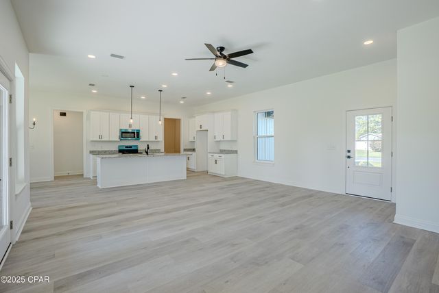 319 W 35th Court, Panama City, FL 32405