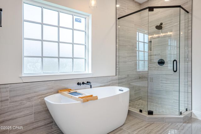 319 W 35th Court, Panama City, FL 32405