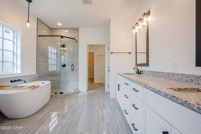 319 W 35th Court, Panama City, FL 32405