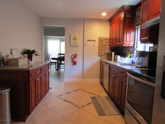 1726 Melrose Avenue, Lake Como, NJ 07719