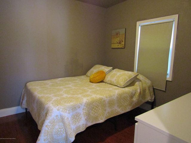 1726 Melrose Avenue, Lake Como, NJ 07719
