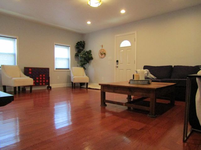 1726 Melrose Avenue, Lake Como, NJ 07719