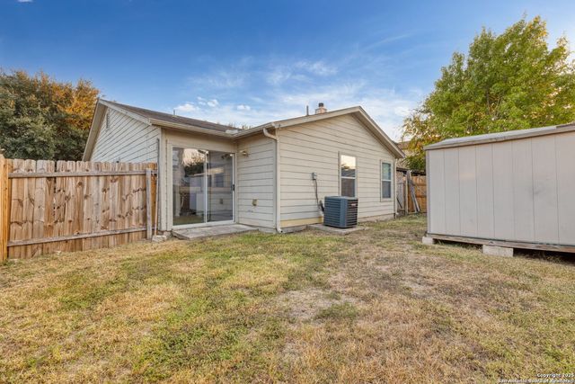 9823 Barhill Bay, San Antonio, TX 78245