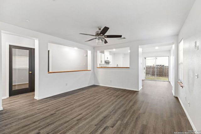 9823 Barhill Bay, San Antonio, TX 78245