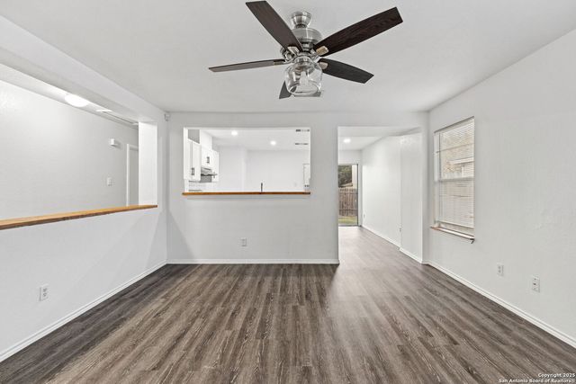 9823 Barhill Bay, San Antonio, TX 78245