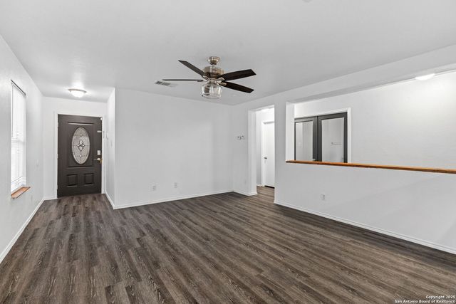 9823 Barhill Bay, San Antonio, TX 78245