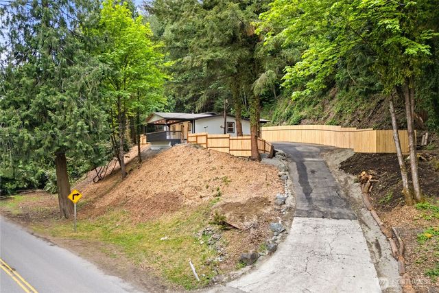 22518 Dorre Don Way, Maple Valley, WA 98038