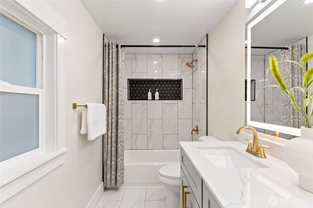 22518 Dorre Don Way, Maple Valley, WA 98038