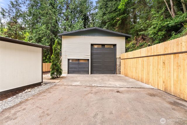 22518 Dorre Don Way, Maple Valley, WA 98038
