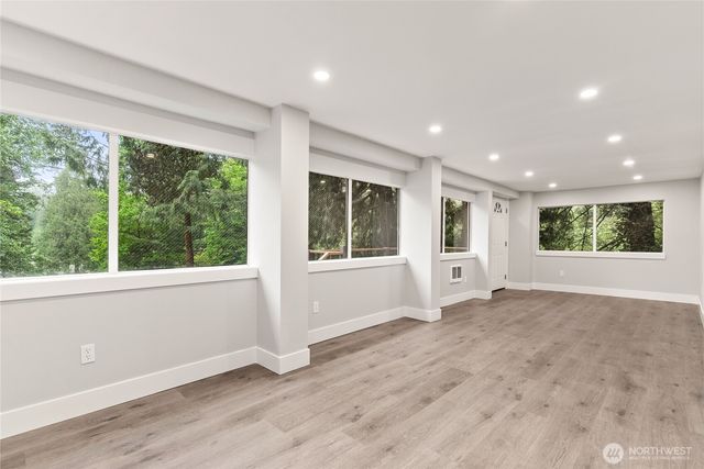 22518 Dorre Don Way, Maple Valley, WA 98038