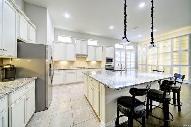 407 MISSION HILL RUN, New Braunfels, TX 78132