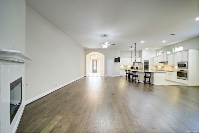 407 MISSION HILL RUN, New Braunfels, TX 78132