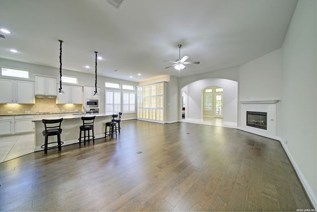 407 MISSION HILL RUN, New Braunfels, TX 78132