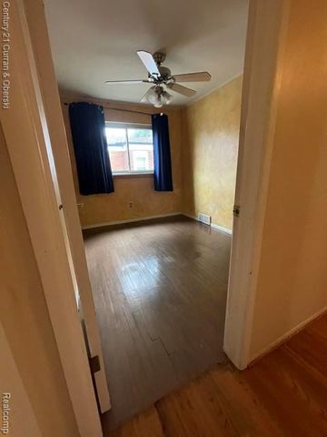 12156 Corvair Drive, Sterling Heights, MI 48312