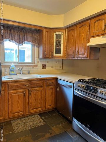 12156 Corvair Drive, Sterling Heights, MI 48312