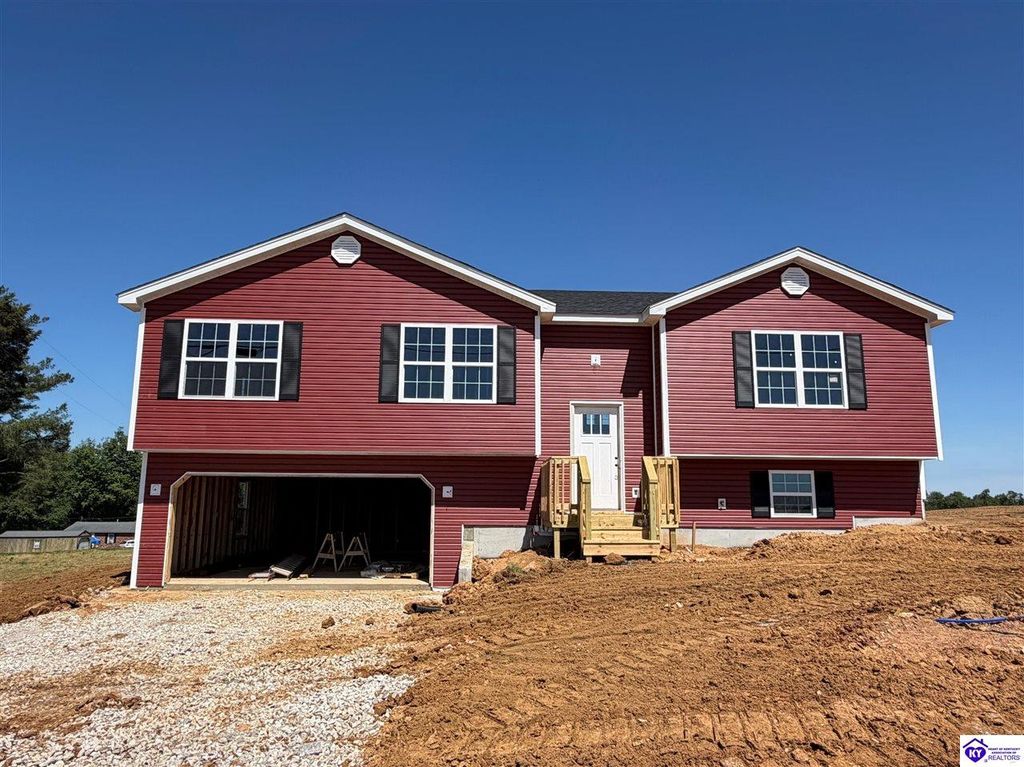 320 Lee Road, Vine Grove, KY 40175