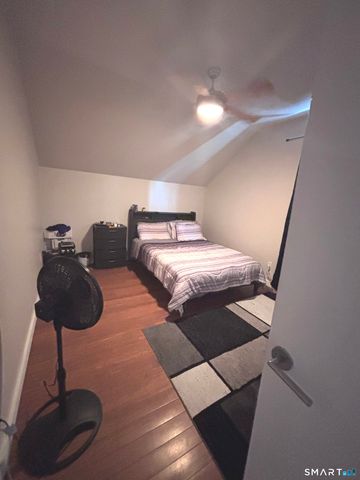 16 King Place, New Haven, CT 06519