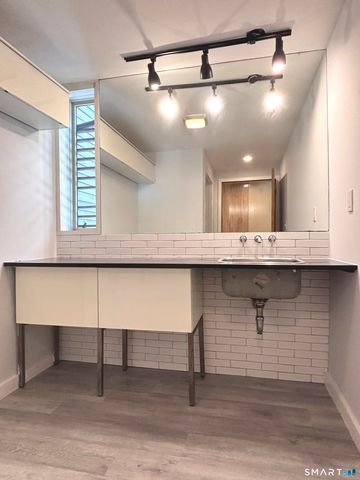 16 King Place, New Haven, CT 06519