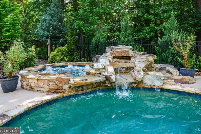 515 Lakewood Court, Canton, GA 30114