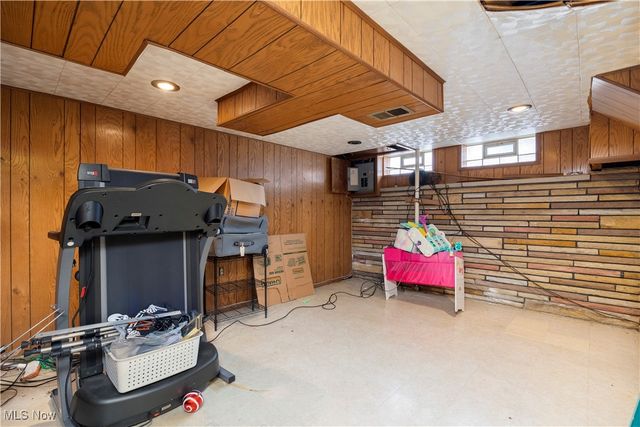 4196 E 181st Street, Cleveland, OH 44128