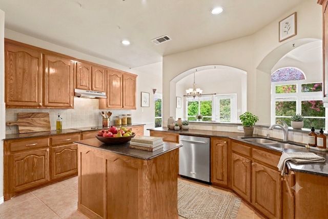 2703 Pottery Trail, Corinth, TX 76210
